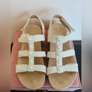 Vionic Tan Sandals with Pearl Details